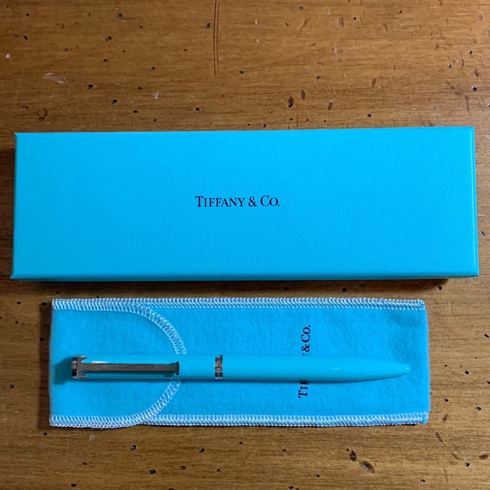 Authentic, Rare, Tiffany “T” Clip Pen, Tiffany blue with gold band